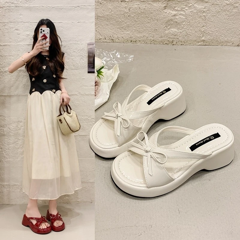 

Женские шлепанцы на высоком каблуке с блестящими бантиками — Новинка лета 2026