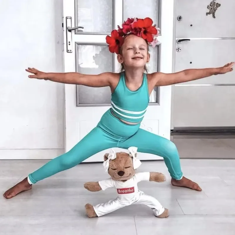 لطيف اليوغا دمية دب متنوعة الشكل دمية ألعاب من القطيفة للأطفال البني قابل للتعديل تشكل الدب رفيق دمية النوم للأطفال