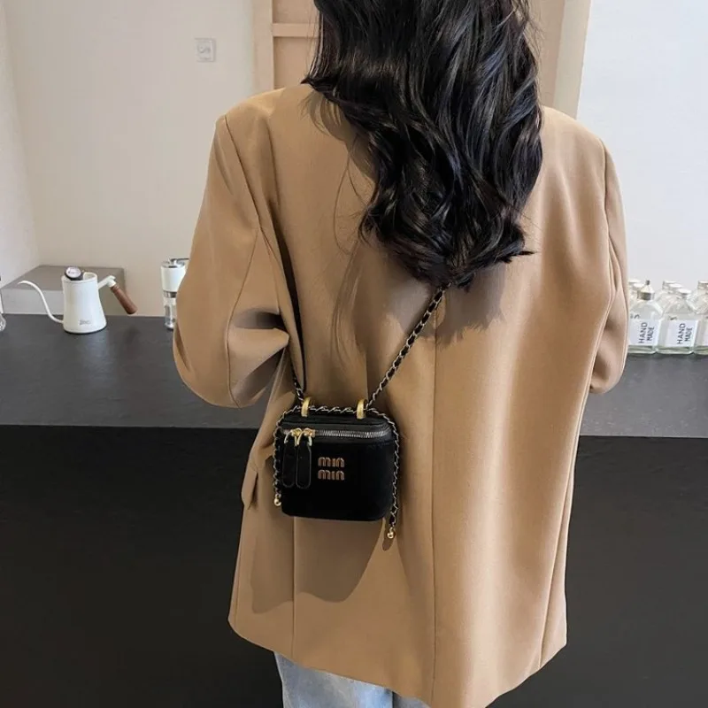 

Highly Organized Handbag For Women With Multiple Interiors Underarm Shoulder Bag For Work And Personal Essentials