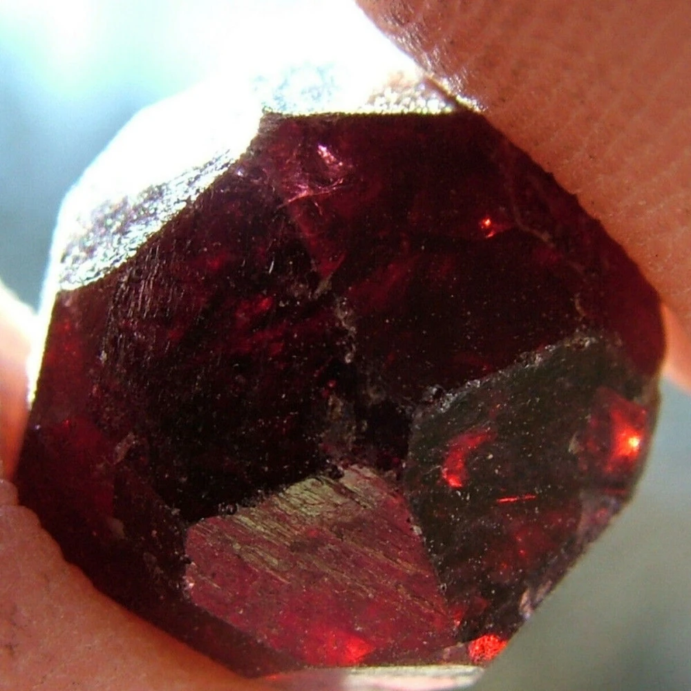 Original  Natural  Red Garnet Crystal Gemstone Rough Stone Mineral Specimen Healing Quartz