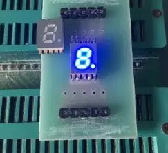 10 PZ Nuovo e originale SMD 1 Bit Tubo Digitale da 0,2 pollici Display a LED Luce blu 7 Segmenti Comune Cahtode/Anodo