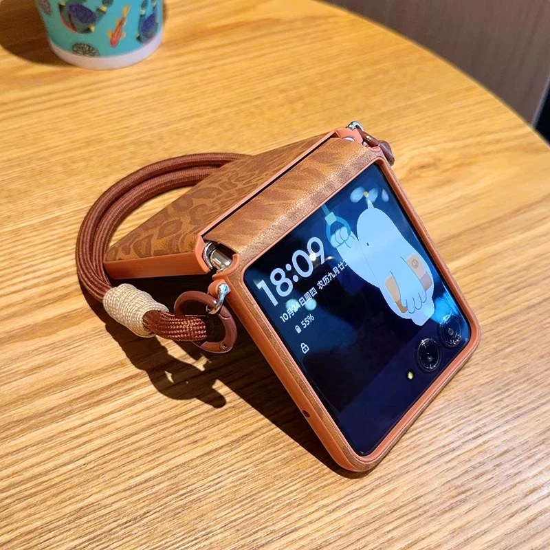 Matte Leopard Pattern PU Leather Case For Motorola RAZR 60 50 Ultra Plus RAZR2025 2024 Hinge Armor Back Cover Shell + Strap