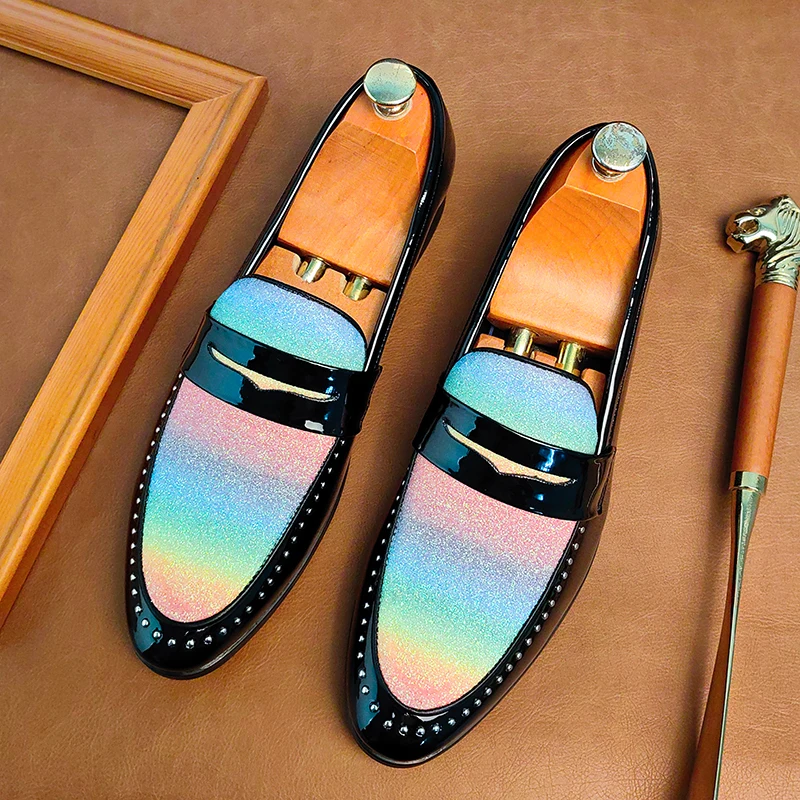 British Style Luxurious Rainbow Colored Men's Loafers Soft Soles Comfortable Flat Bottomed Driving Shoes Men's Party Dress Shoes