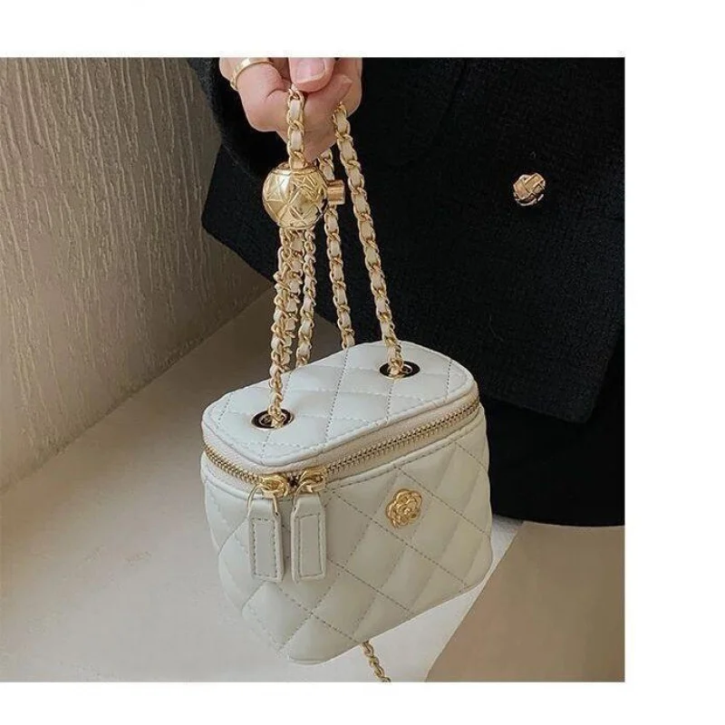 2024 new mini shoulder bag Camellia lingeries chain box small bag for women shoulder bag crossbody bag image 6