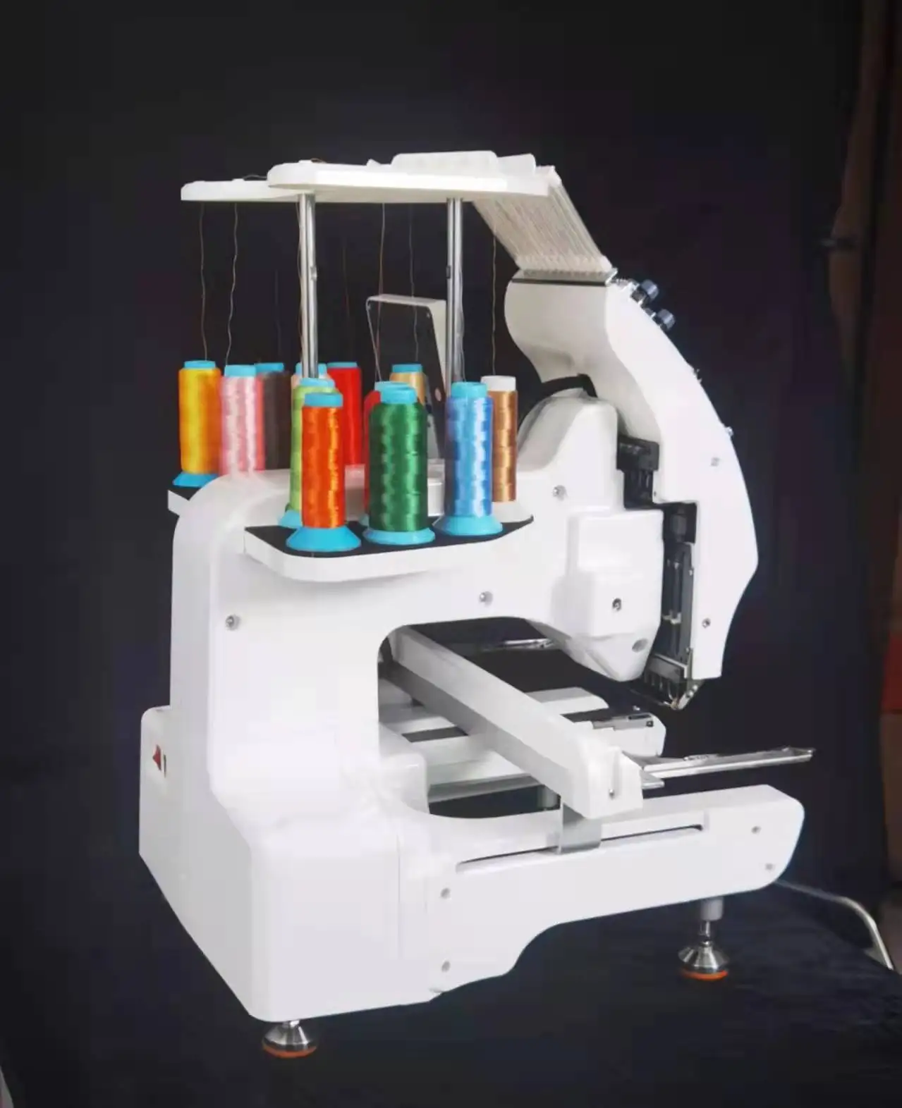 Control inteligente de una sola cabeza para la mini máquina de bordar de sombrero pequeño totalmente automática más barata