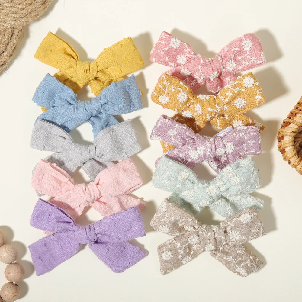 

50 PCS/Lot, 3.2" Handtied Fabric Bow Hair Clips For Baby Hair Accessories