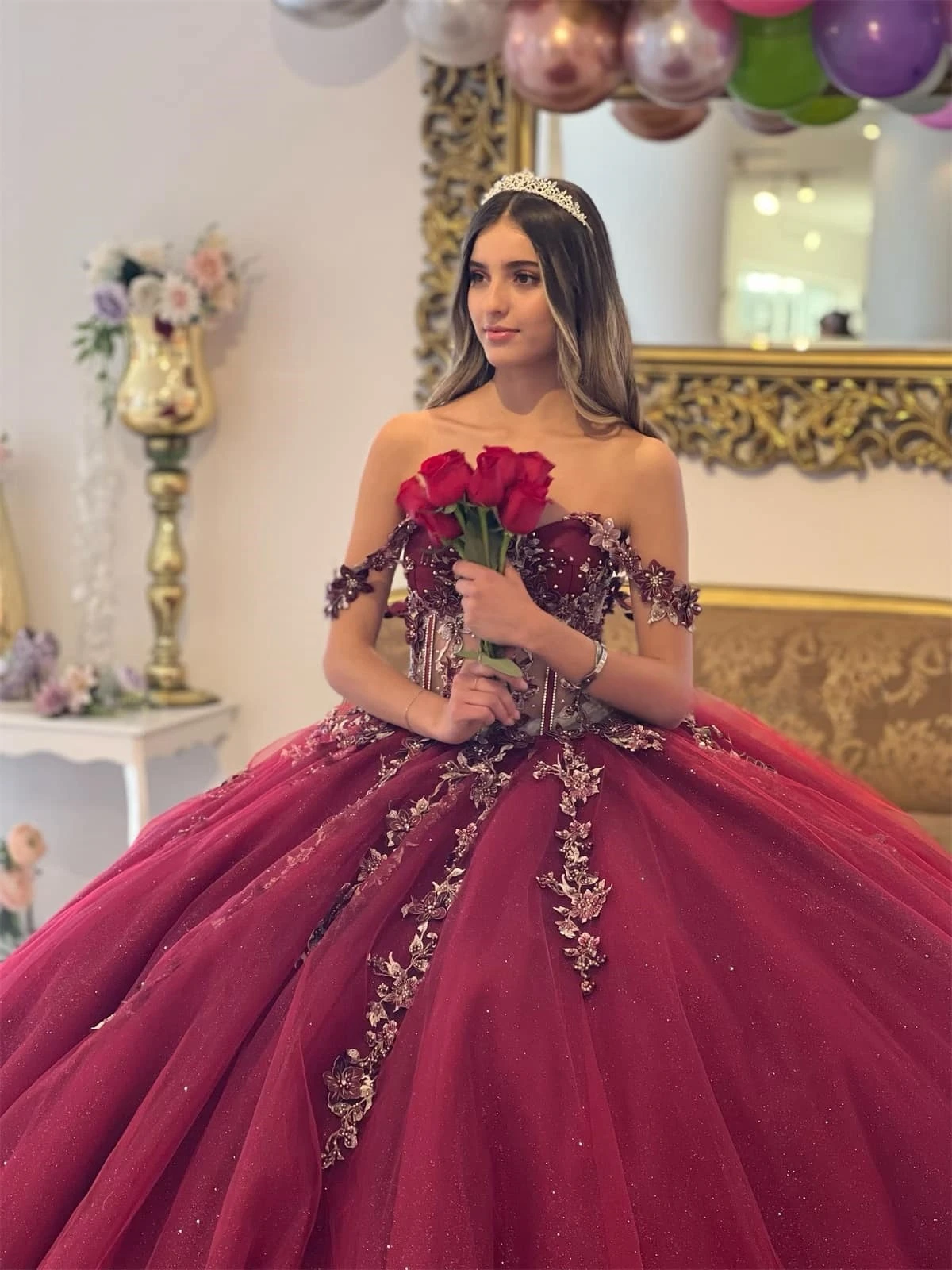 Abiti da principessa Quinceanera bordeaux abito da ballo con spalle scoperte Appliques in Tulle dolce 16 abiti 15 aecos personalizzati