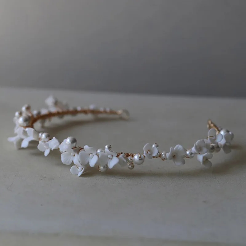 Delicate Small White Flower Wedding Headband Tiara Bridal Hair Vine Accessories Handmade Gold Color Women Crown