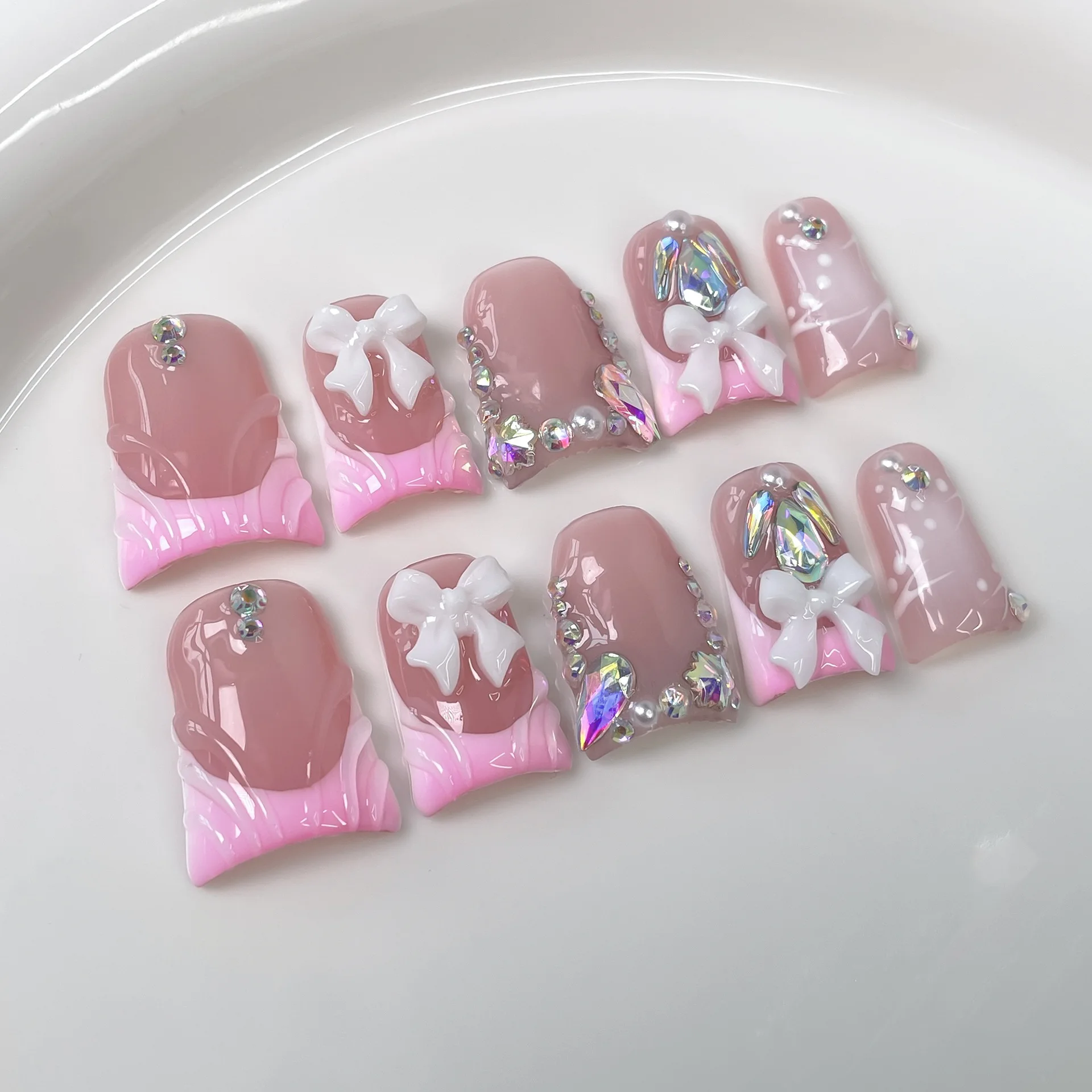 10-pecas-de-unhas-posticas-curtas-estilo-duckbill-feitas-a-mao-com-cobertura-total-laco-e-strass-gradiente-rosa-francesinha-prontas-para-usar-de-pressao