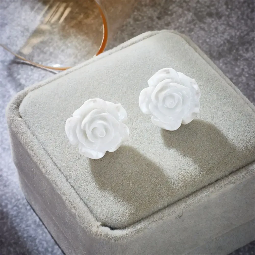 Exquisite camellia Earring Simple Personality Red Rose Stud Earring For Fashion Charm Women Jewelry