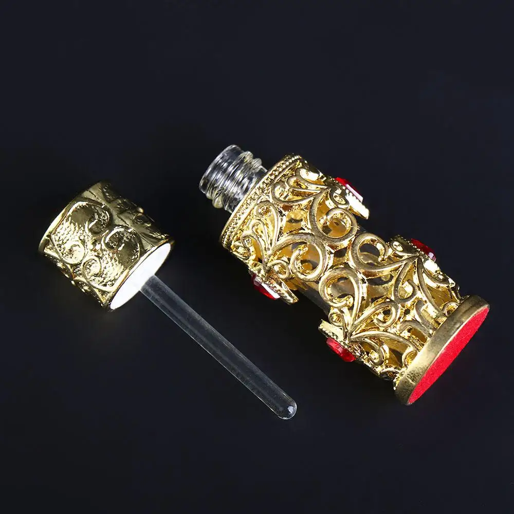 هدايا تزيين أنيقة معدنية عتيقة على طراز دبي زجاجات حاوية مستحضرات التجميل زجاجات قابلة لإعادة الملء زجاجات الزيوت العطرية