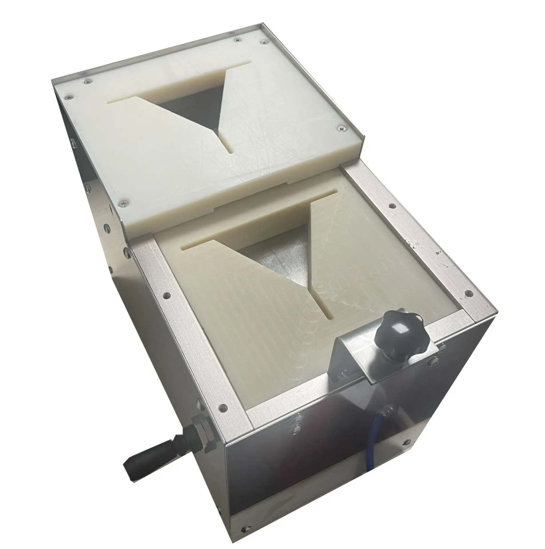 

Convenience store family Japan small triangular rice ball semi-automatic packaging machine, rice ball shaper baler