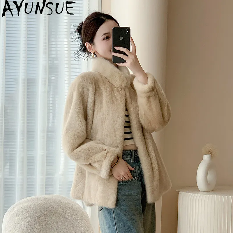 معطف فرو المنك الكامل للنساء من AYUNSUE، جاكيت فرو شتوي بأكمام طويلة، معاطف فرو دافئة، ملابس نسائية جديدة في الملابس الخارجية