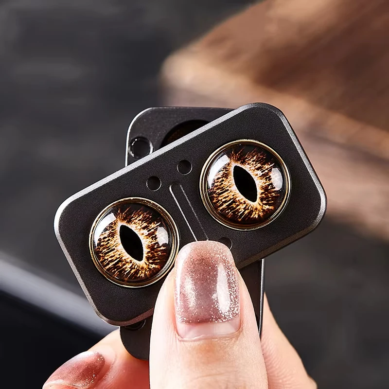 1PC Owl Top Push Card Compact and Portable EDC Fingertip Gear Tactile Push Slider Decompression Toy Metal Rotating Snap Coin