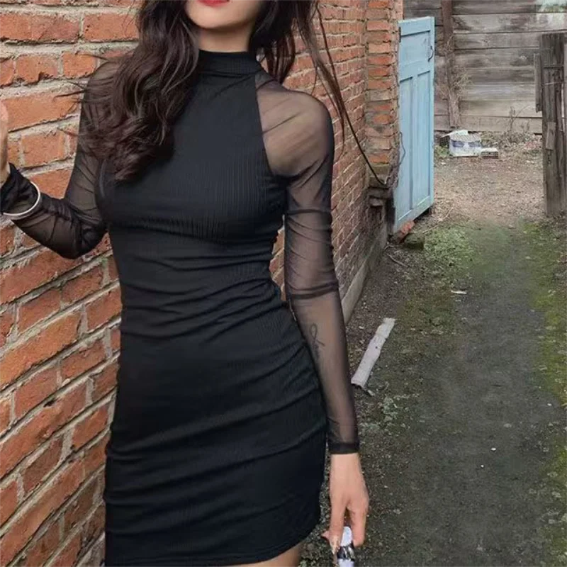 فساتين نسائية شبكية مرقعة نصف رقبة عالية موضة سوداء شفافة بأكمام طويلة فستان نسائي قصير ضيق