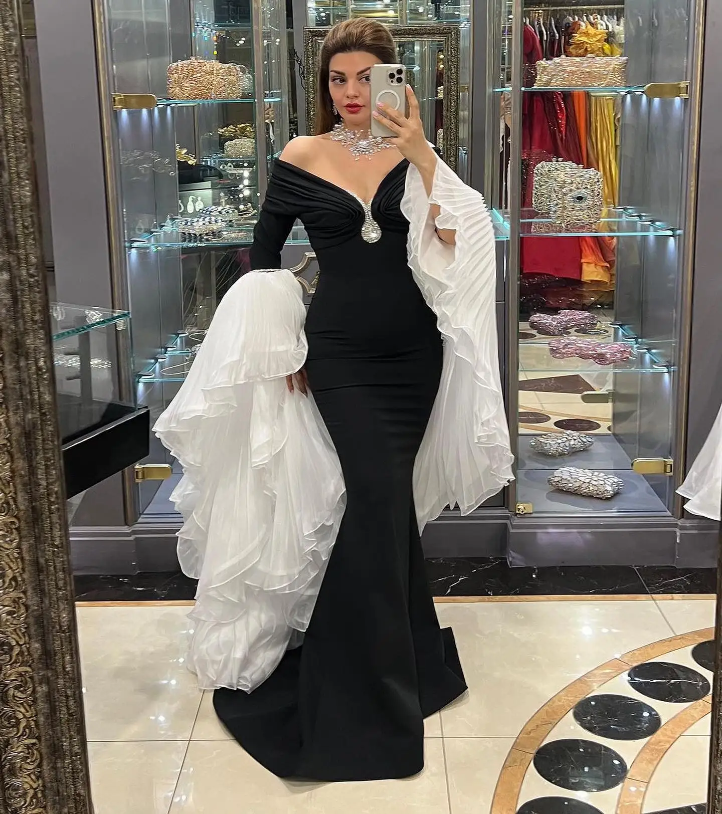 customized Sexy V Neck Prom Dress Women's Beaded Ruffle Long Sleeve Evening Gown Floor Length Mermaid Special Occasion Gowns