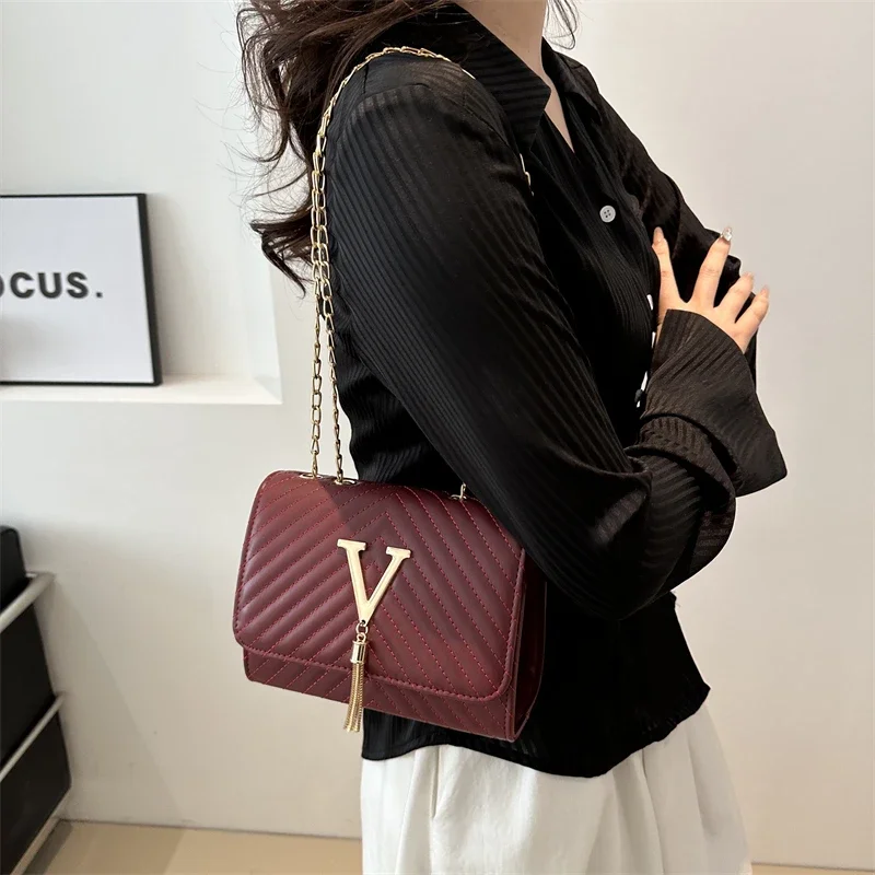 2024 New Fashion Women Crossbody Bag Thread Luxury Handbag Shoulder Bags Brand Sequined Tassel Clutch Small Bag And Purse Party