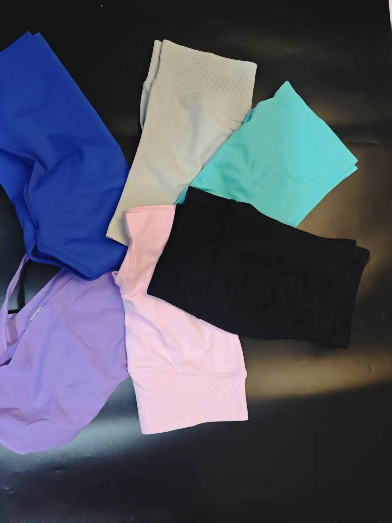 DFCF Pantalones cortos deportivos elásticos para mujer, pantalones cortos cómodos para gimnasio y entrenamiento físico