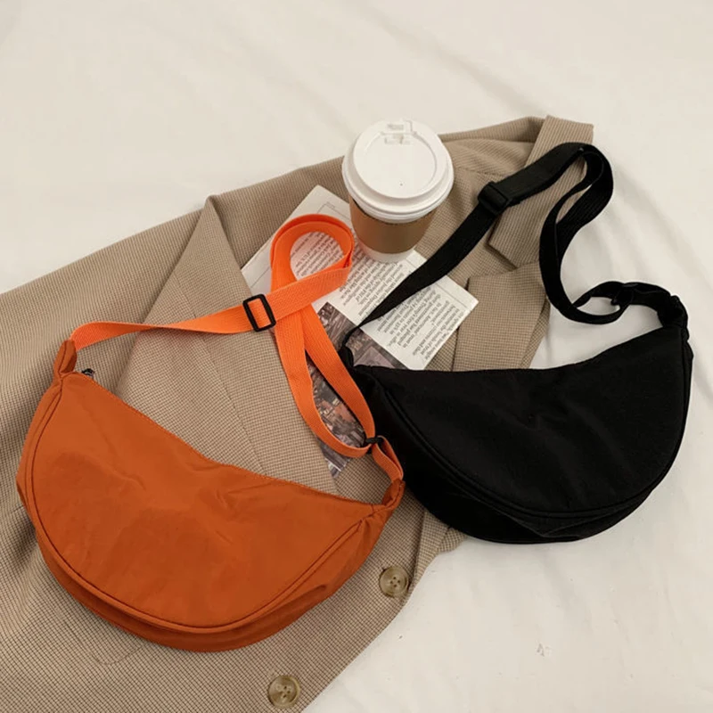 

Simplicity Trend Fashion Nylon Casual Bag Lightweight Small Shoulder Cross Bag Underarm Bag Crossbody Bag For Women Students