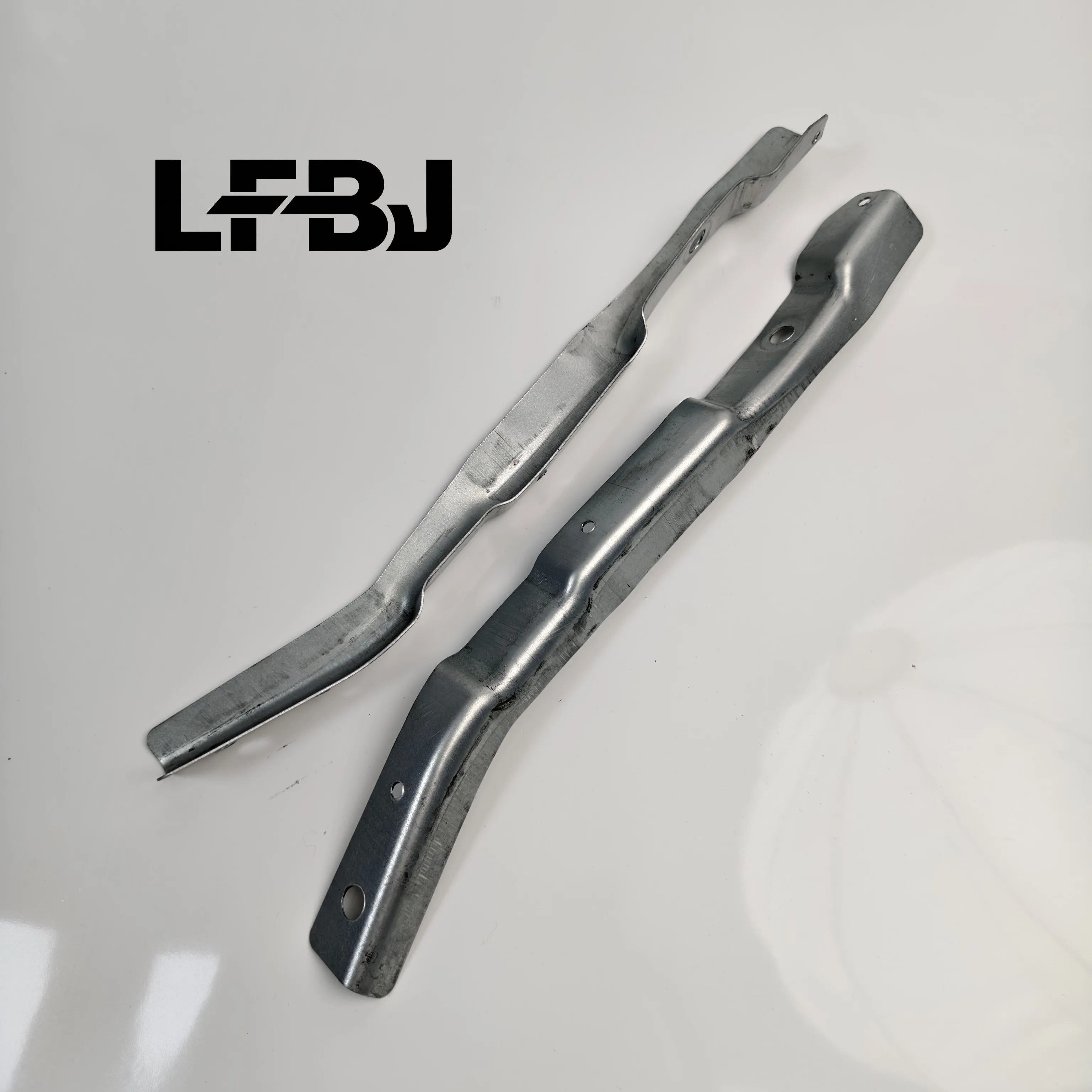 Left Front Bumper Bracket OEM A24-2803117 Auto Spare Parts Fit For Dongfeng Forthing M3 M5 Front Support Replacement