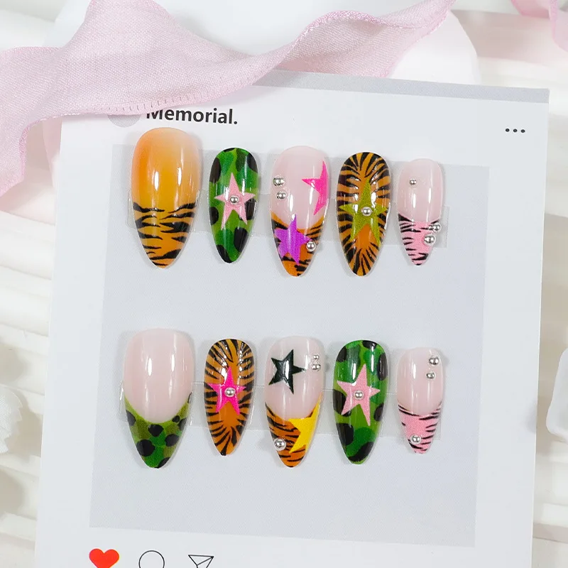 24PCS Y2k Almond False Nails Brown Leopard Print Pattern French Fake Nails Pink Star Contrast Sweet Cool Press on Nails Wearable