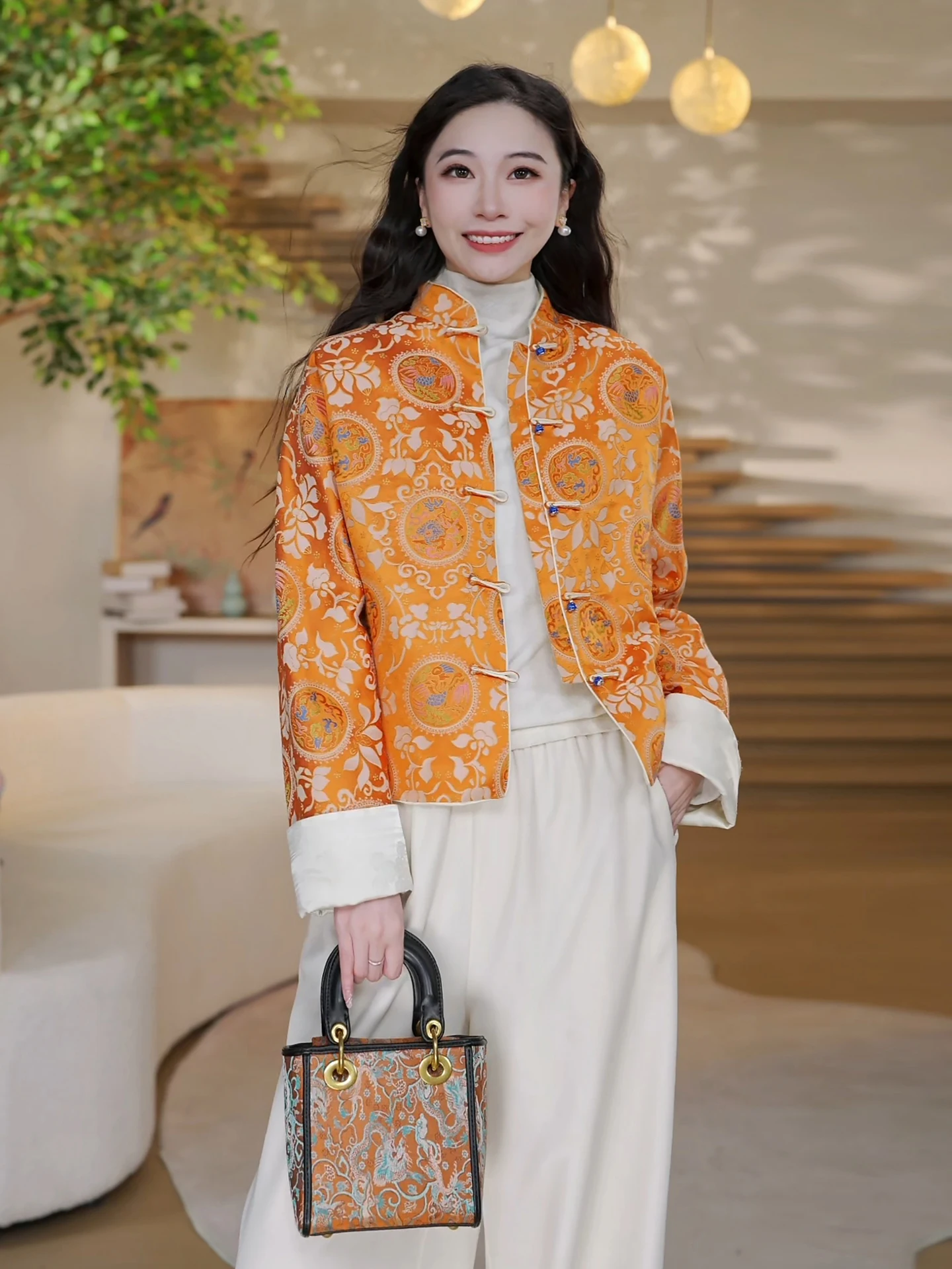 

Двусторонняя шелковая куртка из шармеза в новом китайском стиле, женская модная омолаживающая короткая куртка из пряжи