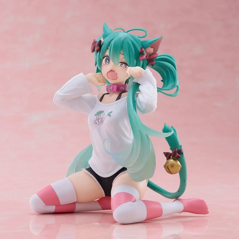 Original Taito Prize Anime Figure Hatsune Miku Desktop Cute Figurine Cat Ear T-shirt Ver. Toy