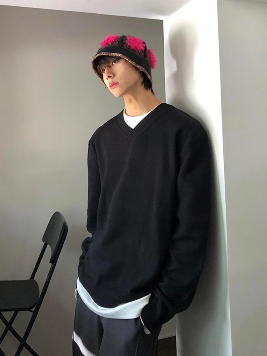 

Мужской вязаный свитер с V-образным вырезом, утепленный, в корейском стиле, повседневная одежда, из полиэфирного волокна, с длинными рукавами, трикотажная верхняя одежда