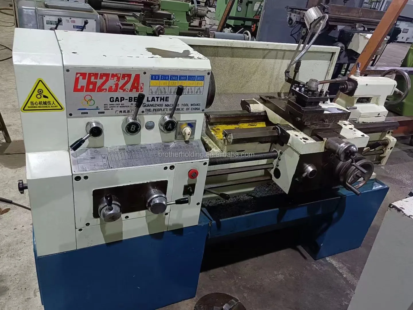 Manual Metal Lathe Machine 6232 x 1000 mm Manual Torno Lathe Machine Conventional Lathe for Metal Turning