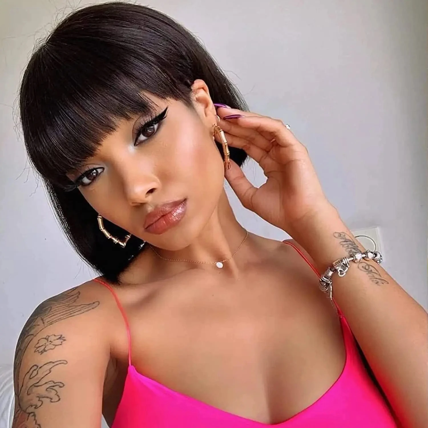 

Natural Black Colored Straight Short Bob Wig With Bangs Brazilian Hair Wigs Full Machine Made Wigs For Women