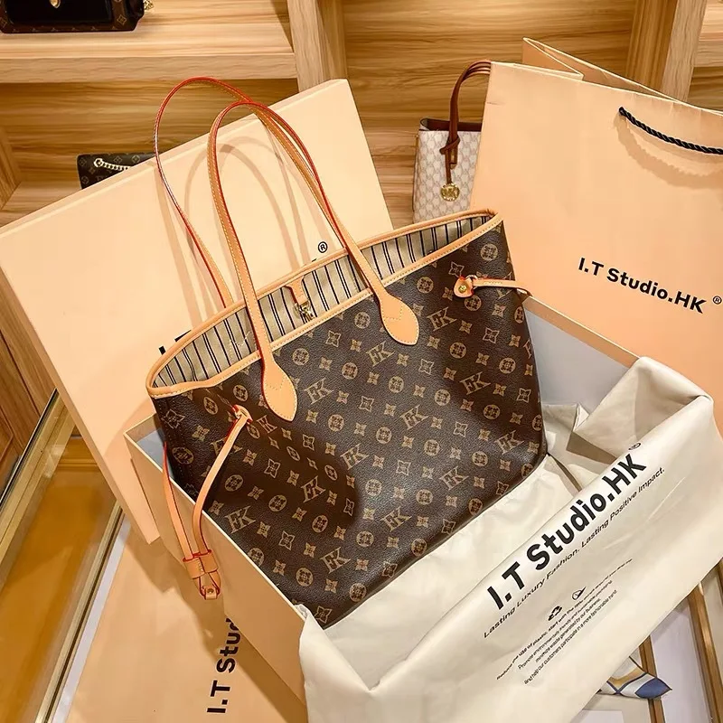 Unique Designer Luxury Diaper Bag For Women Large Capacity Vintage Leather Shoulder Bag Elegant Minimalist Crossbody FashionTote