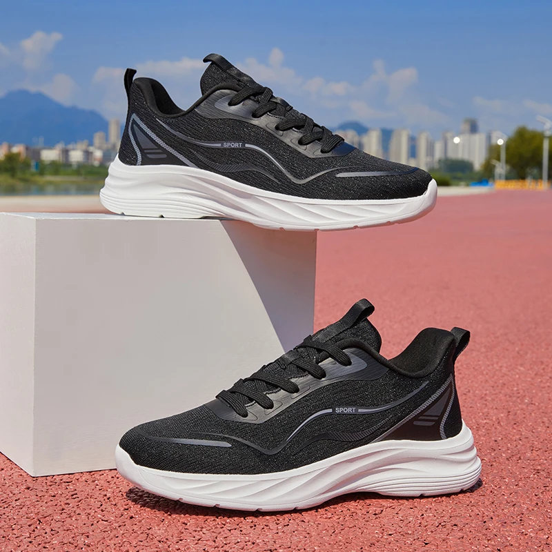2026 new comfortable and fashionable fly woven mesh sports shoes for students, running shoes for teenagers, plus size shoes