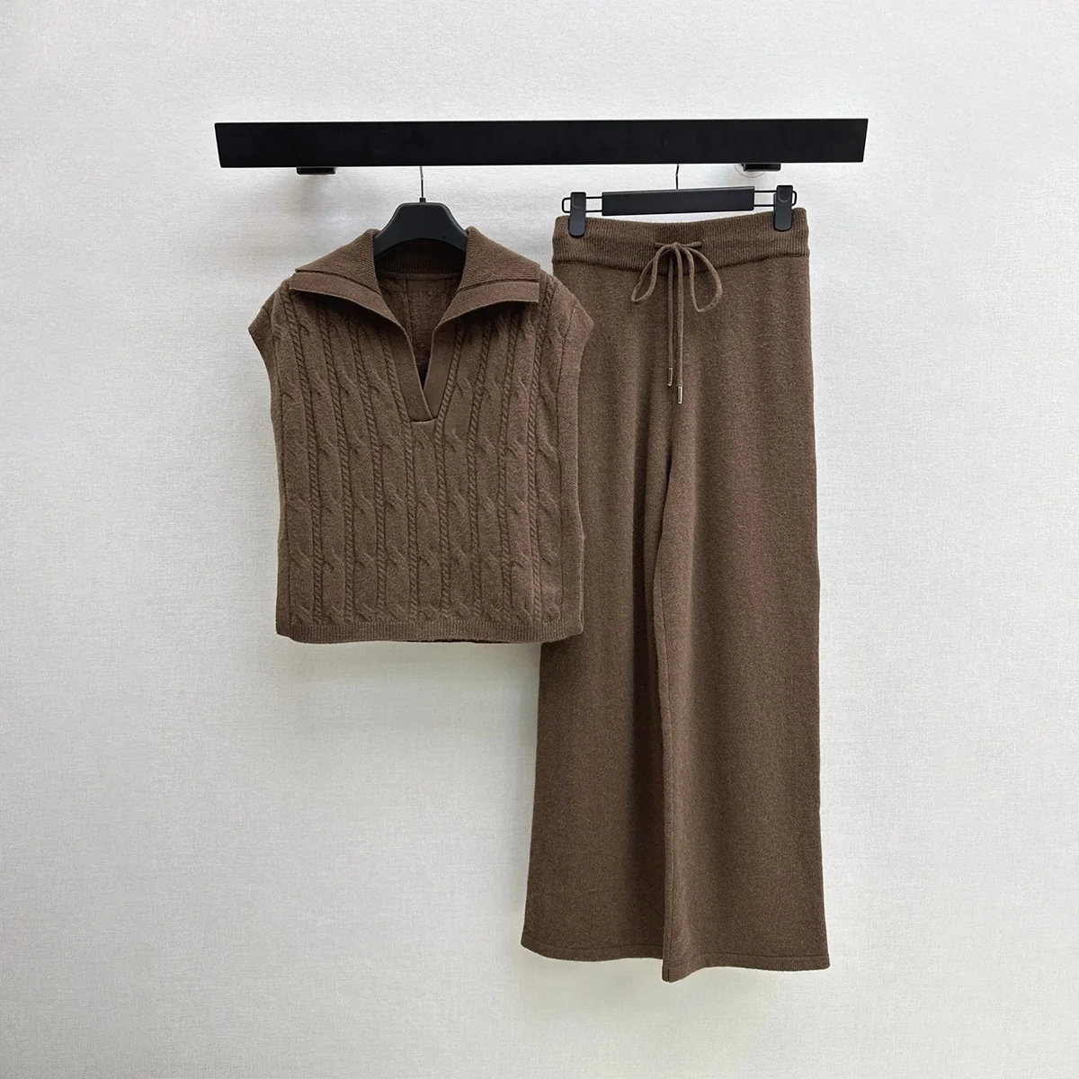 2026 High Quality WomenVirgin Wool Knit Set, Collar V-Neck Cable Knit Vest & Drawstring Wide Leg Pants 2 Piece26102086