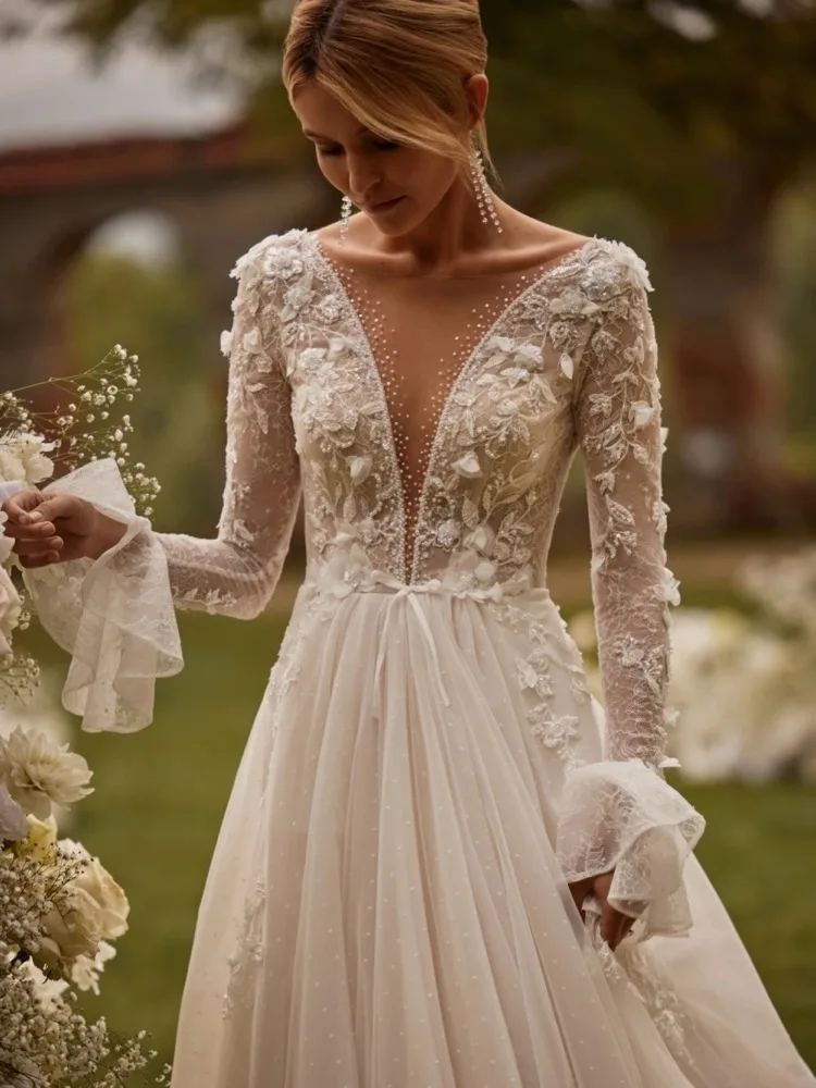 

Customized Illusion Deep V-neck Backless Wedding Dress Glitter Pearls Appliques Bridal Gown 2025 A-line Lace Dresses For Bride