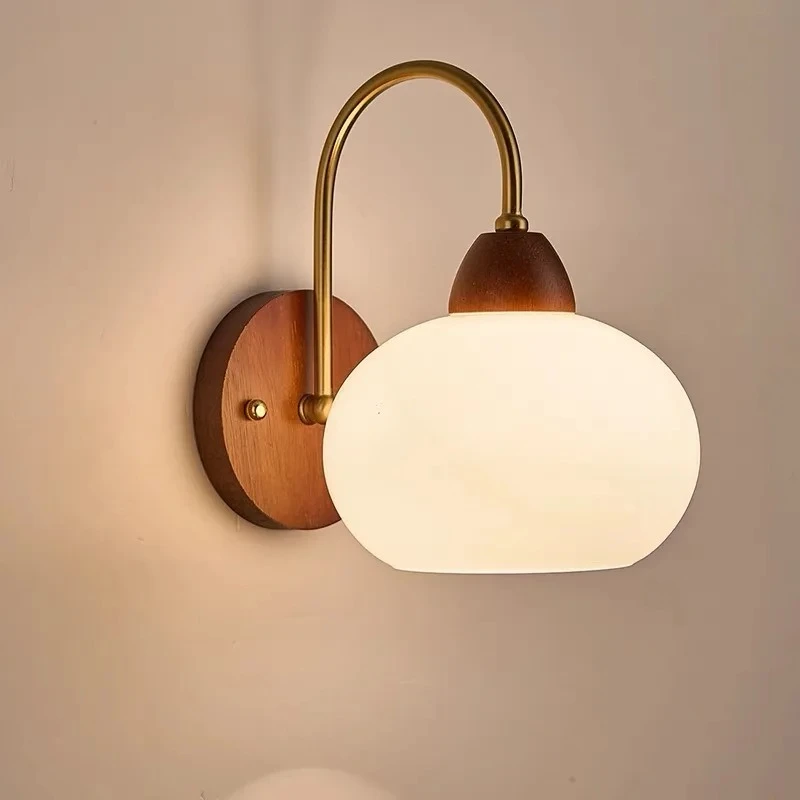 Wired American Glass Wall Lamp Gradient Retro Walnut Solid Wood Wall Light Suitable for Bedroom, Study and Living Room