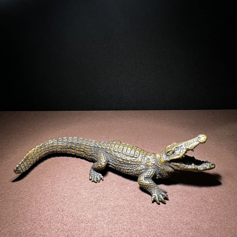 

Brass Crocodile Ornament Solid Crocodile Incense Holder Simulation Large Crocodile Giant Crocodile Tea Pet Desktop Ornament Copp