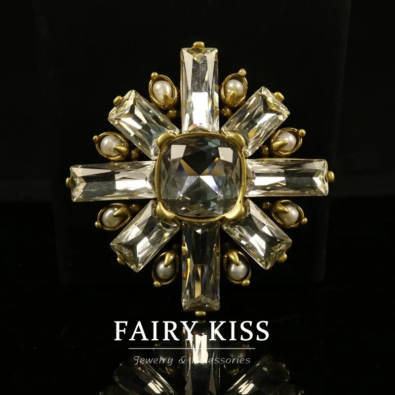 Vintage Star Cross Rhinestone Brooch Square Big CZ Center Pearl Accent Gold Tone Wedding Evening Party Women Statement Dress Pin