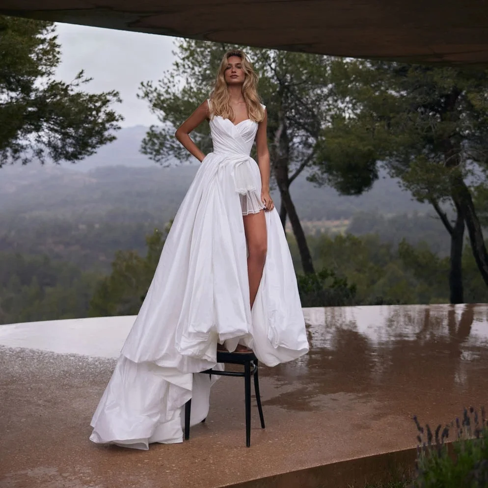 Clássico uma linha vestidos de casamento para mulheres querida plissados alta baixa robes de soriee personalizado sem mangas longos vestidos de noiva