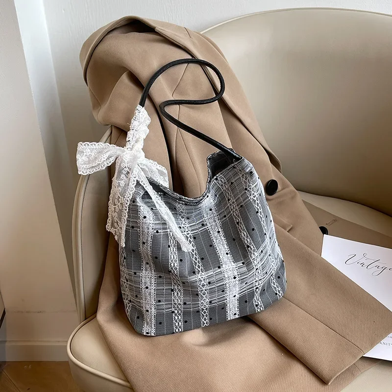 

Plaid Underarm Bag Fashion Portable Bucket Bag Lace Delicate Shoulder Bucket Bag