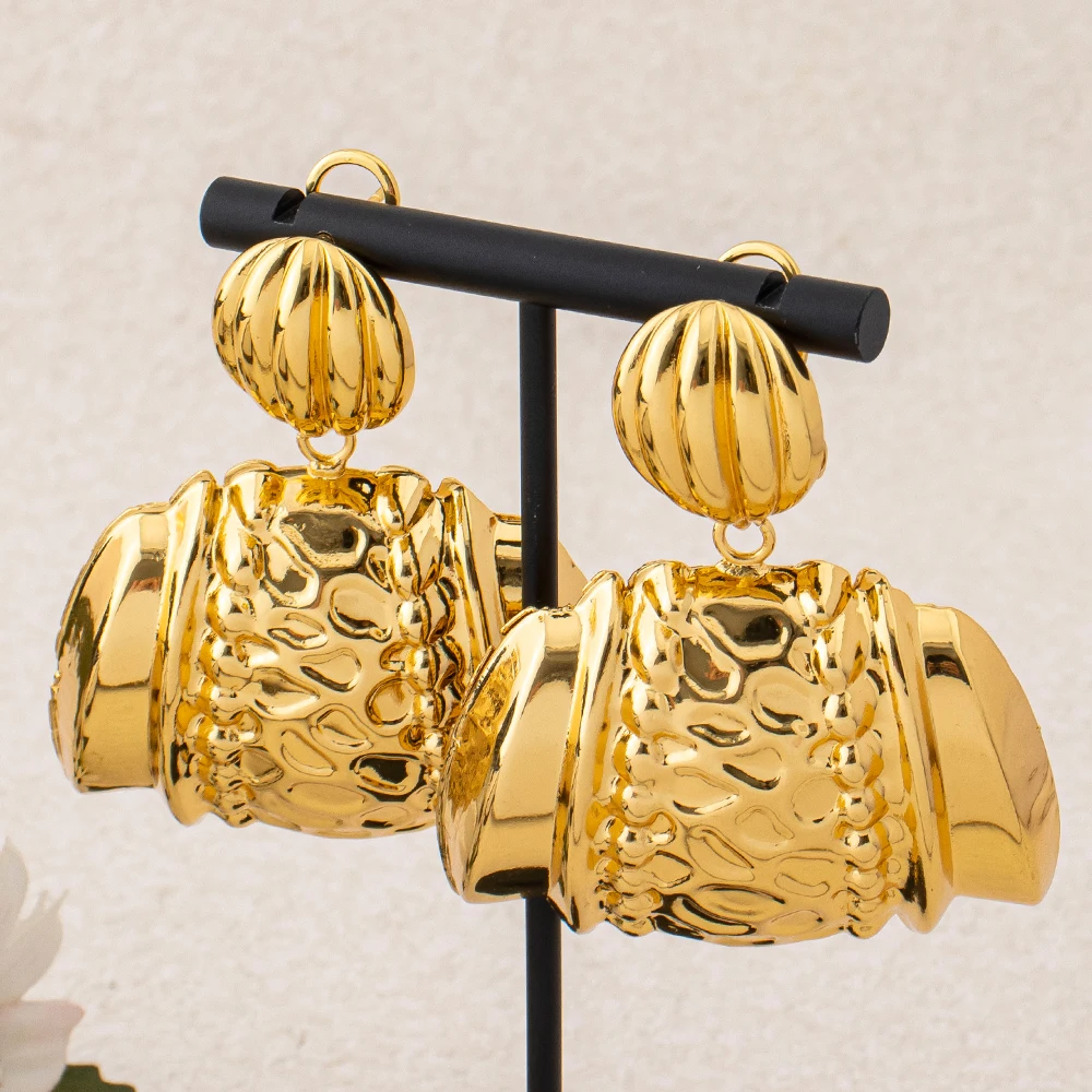 18K Gold Plated Big Hoop Earrings Copper Alloy Jewelry Drop Earrings for Women Daily Work Casual Party Fashion Jewellery Gifts