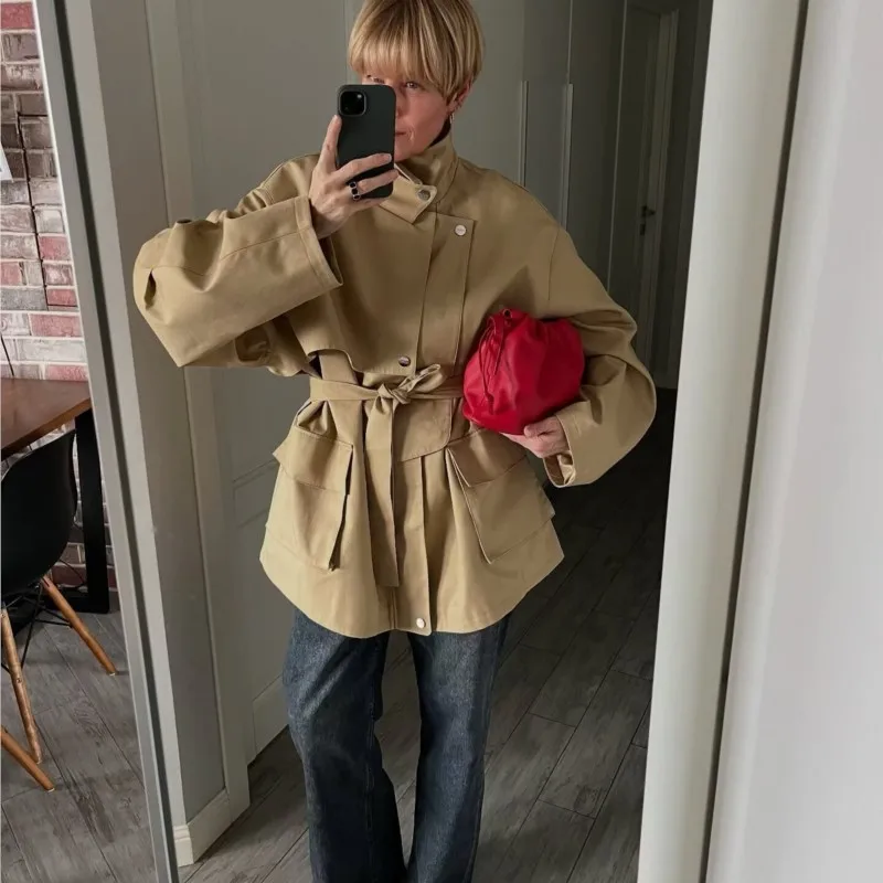 

2025 Autumn New Fashion Women's Trench Coat Simple Belt Long Sleeve Solid Color Lapel Windbreaker Jacket