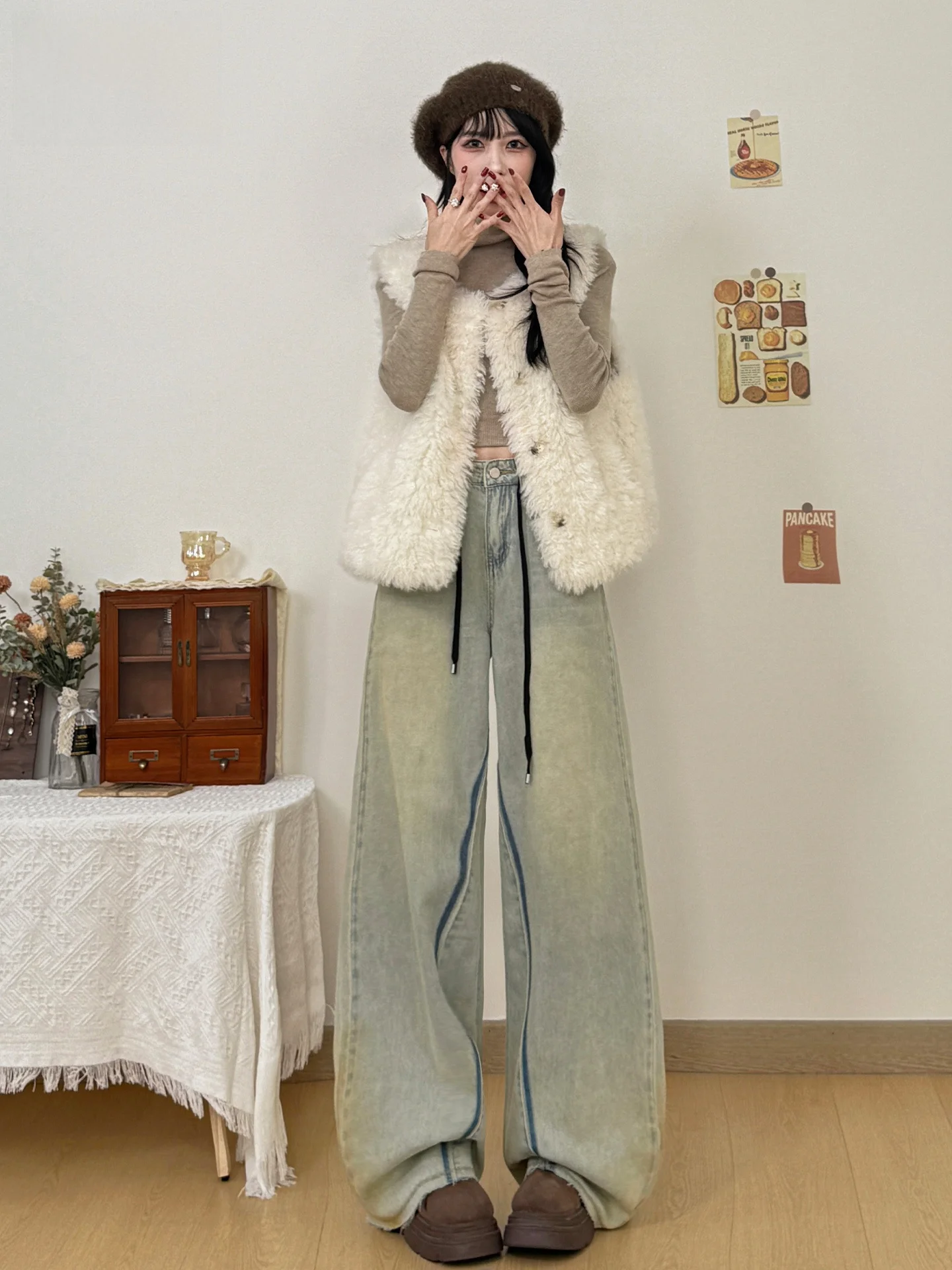 

Женские джинсы с высокой талией и широкими штанинами в стиле ретро, свободные, струящиеся, стройнящие, прямые, в пол, повседневные, в американском стиле, весна 2026