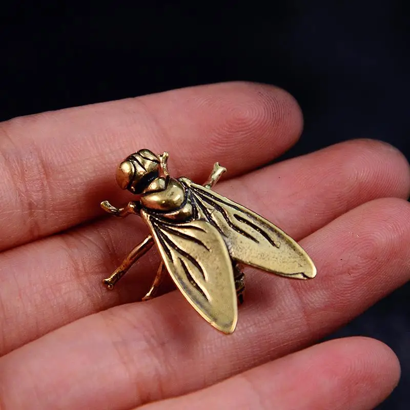 Mini Brass Fly Figurine – Vintage Metal Insect Ornament For Home Or Office Decor