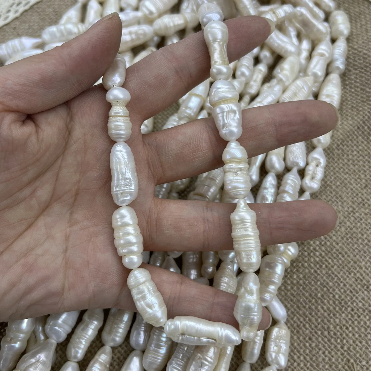 

Natural Freshwater Pearl Silkworm Pupa-shaped Beads for Jewelry Making Jewelry Making DIY Necklaces Bracelets Earring Accessory