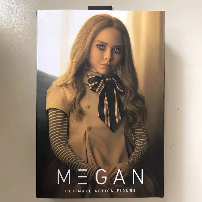 

Фигурка M3GAN NECA 19355 Megan Ultimate, фигурки ужасов, периферийные устройства, 7-дюймовая подвижная модель куклы, подарок на Хэллоуин, оригинал
