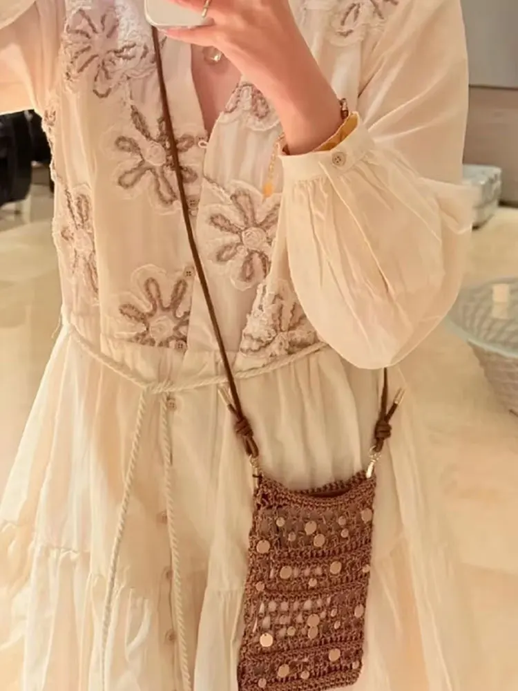 HH أنثى عطلة الشاطئ بوهو الأزهار التطريز فساتين صغيرة أزياء طويلة الأكمام الخامس الرقبة مطوي الدانتيل يصل فساتين أنيقة