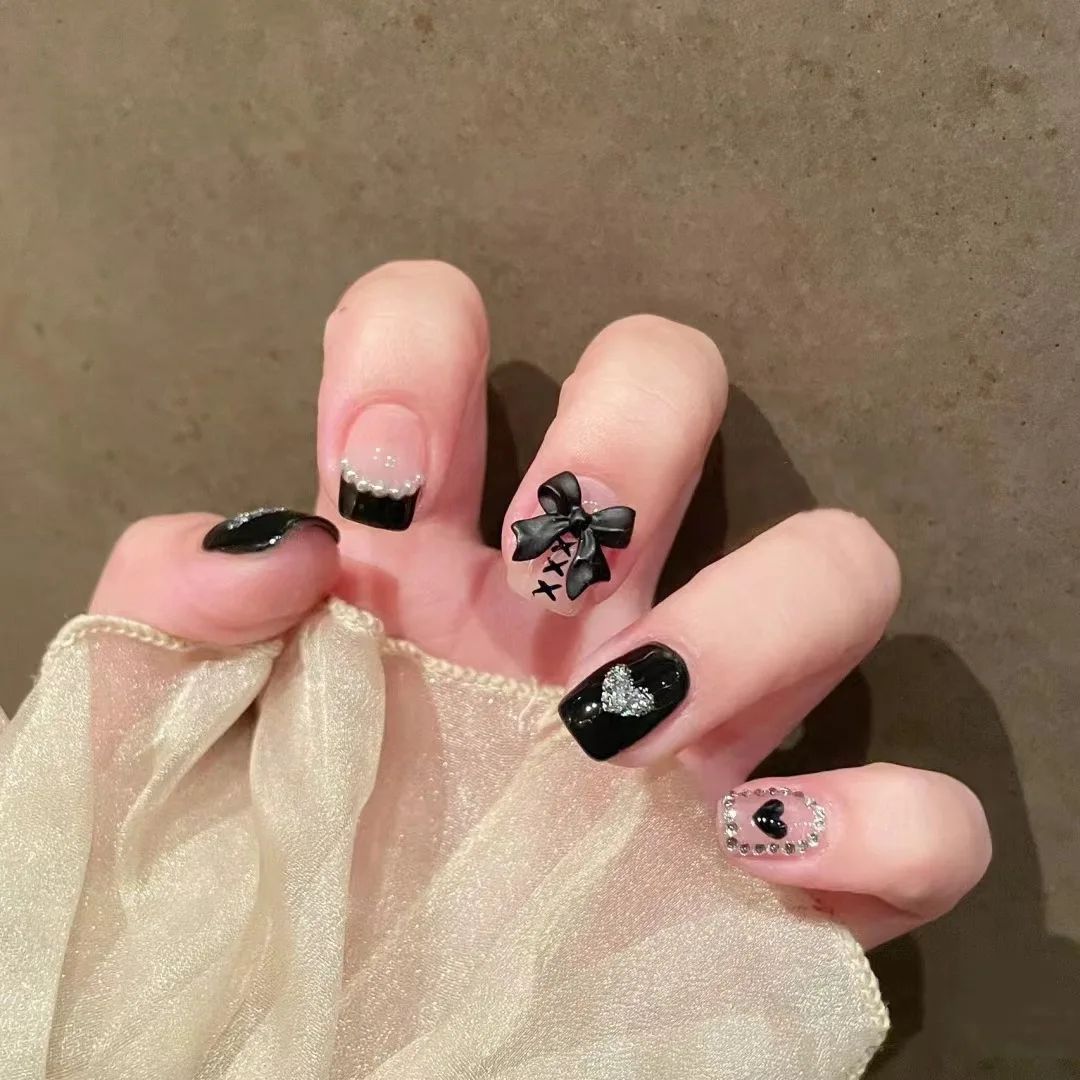 

24pcs Press On Nails Short Art Patches Dark Lolita Handmade Wearable Nails Removable Bow Diamond Glitter Sweet Cool Fake Nails