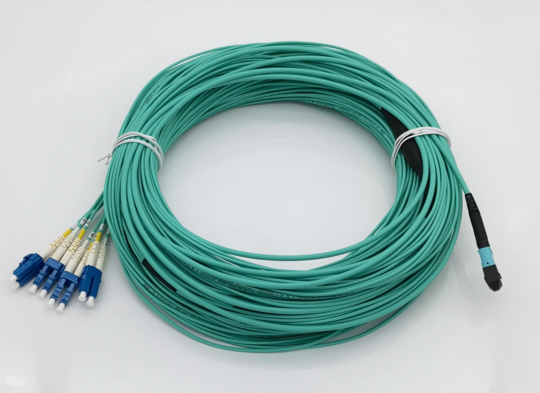 MPO/MTP Female to 8xLC Branch Fiber Optic Cable OM3 Multimode 40G Patch Cord 15M