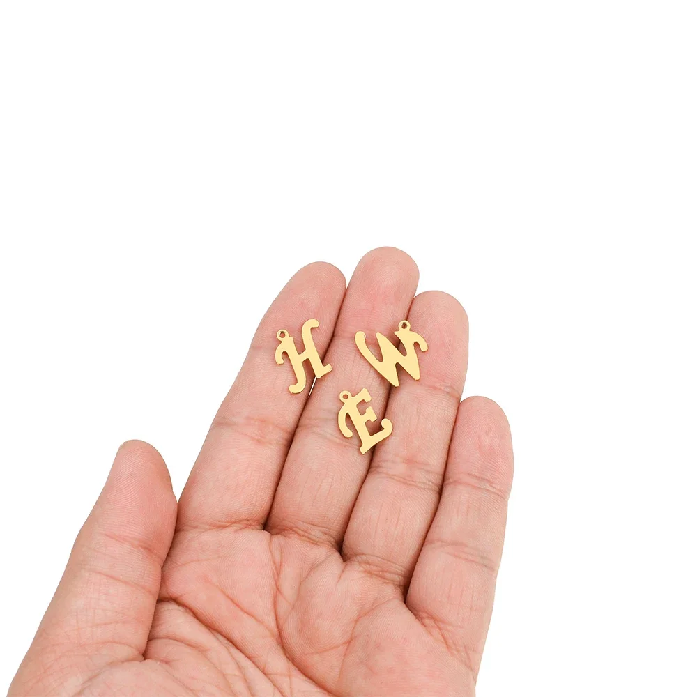 100Pcs/lot Stainless Steel Random A-Z 26 Alphabet Letter Charms Pendants Bulk for DIY Bracelets Necklace Jewelry Making Supplies