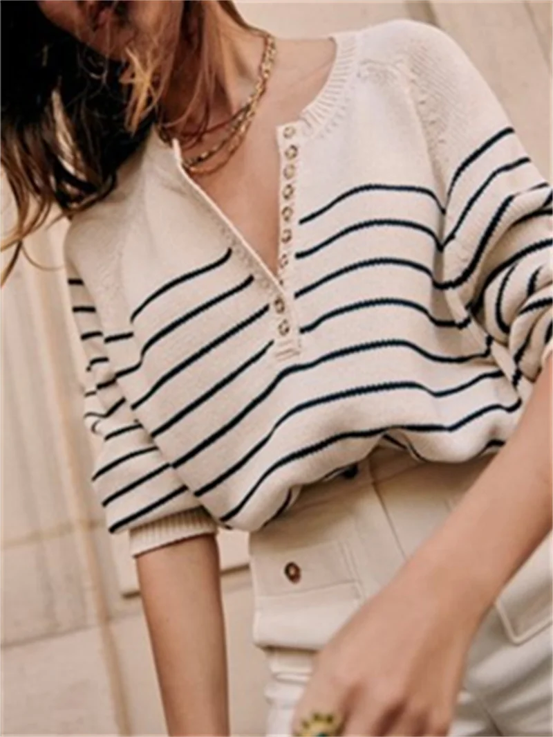

Cotton Women Stripes Knitted Sweater Single Breasted Logn Sleeve Fashion O-Neck 2024 Autumn Winter Ladies Retro Pullovers
